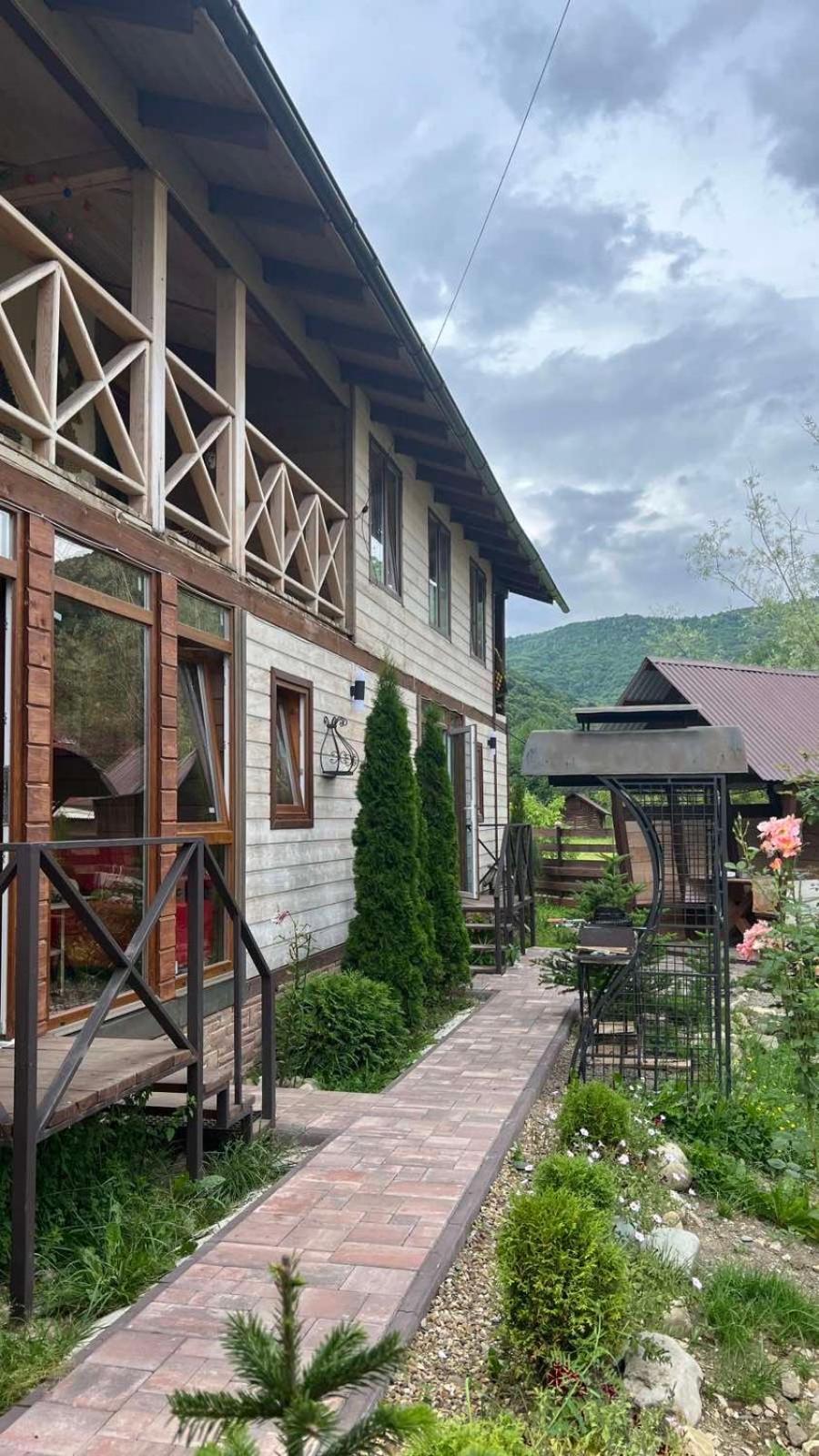 Appartamento Rimma Шешори З Чаном Та Сауною Esterno foto